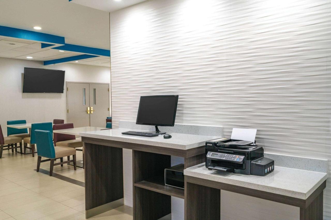 Hotel La Quinta By Wyndham Latham Albany Airport Exteriér fotografie